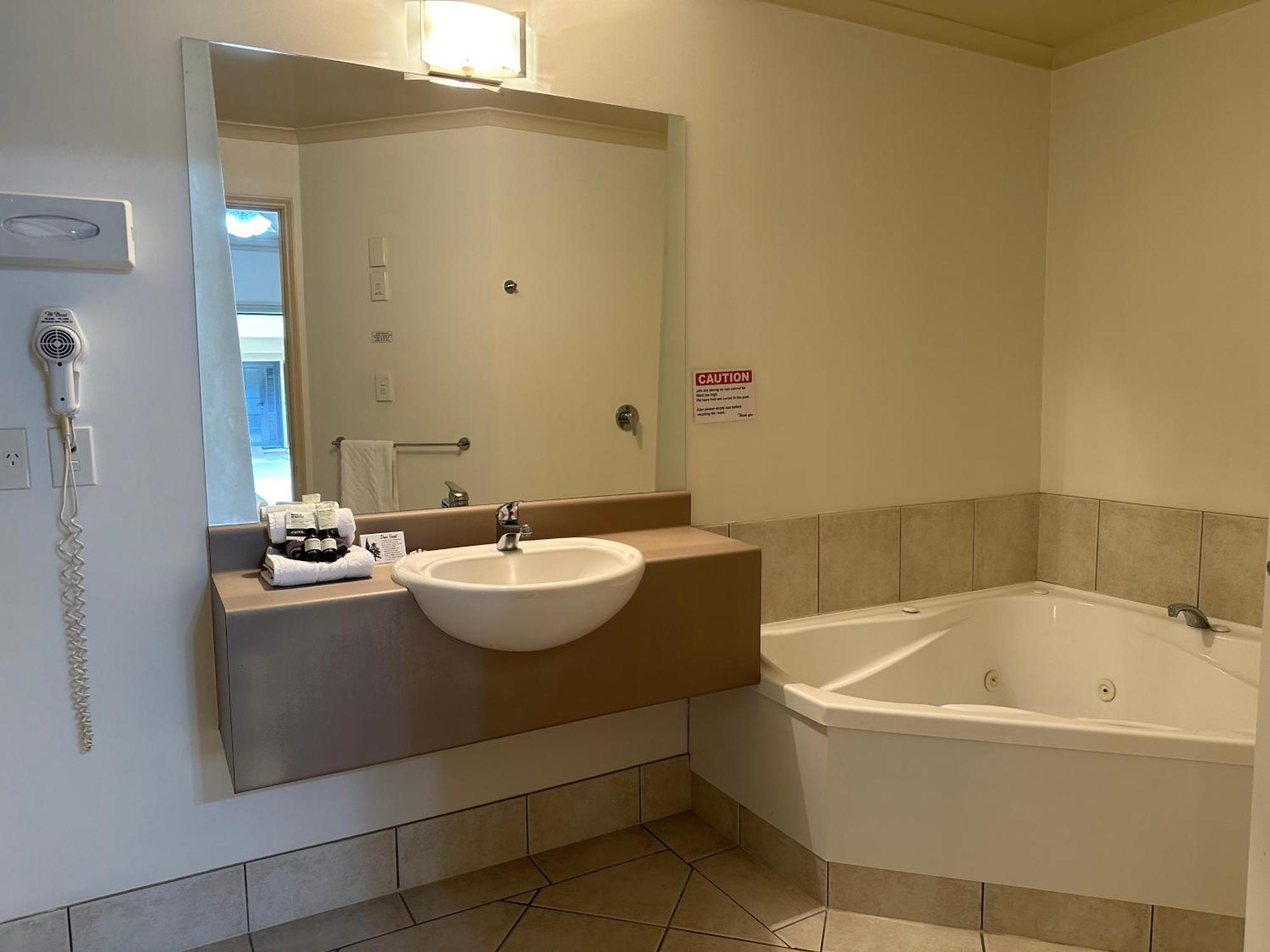 Tuscany Villas Whakatane Luaran gambar